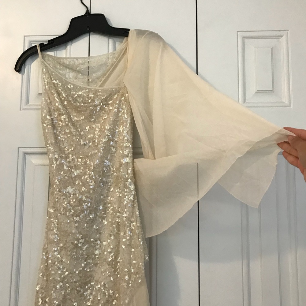 Evening gown - Picture 4 of 8